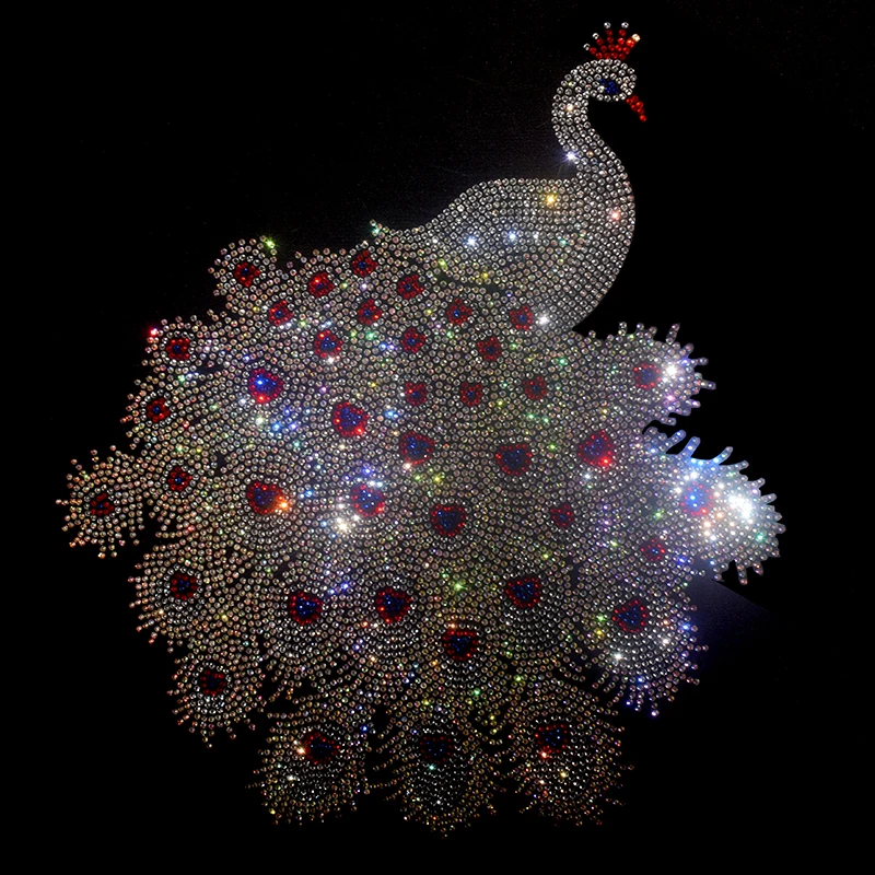 Shangda النسيج التصحيح لامعة الطاووس الساخن الماس الترتر DIY الملابس تي شيرت التصحيح الزخرفية الملابس والاكسسوارات