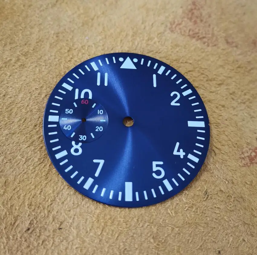 Watch accessories Watch dial Smooth diameter of 38.9mm Classic pilot Blue sterile dial Green luminous thickness of 0.4mm