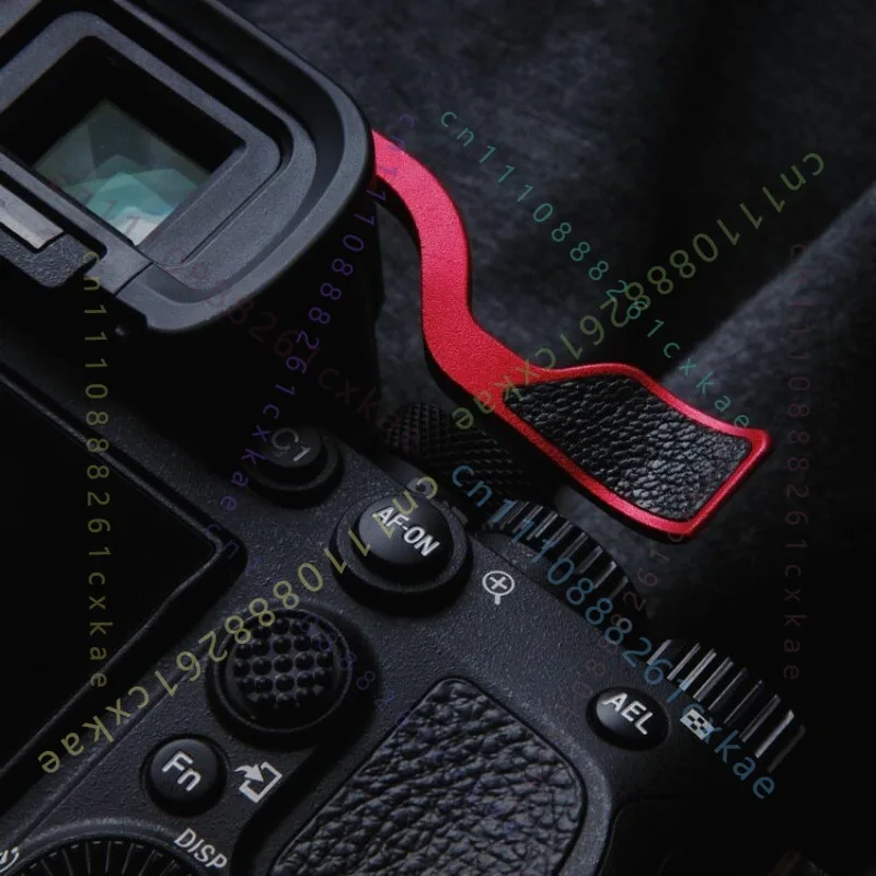 impugnatura-migliorata-in-pelle-rivestita-per-hot-shoe-per-fotocamera-mirrorless-sony-a7m4-a7iv-antiscivolo-migliora-la-presa-manuale-accessorio