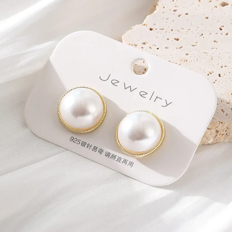 Big Round Stud Earrings for Women Korean Simple Button Imitation Pearl Brincos Temperament Jewelry Christmas Gift