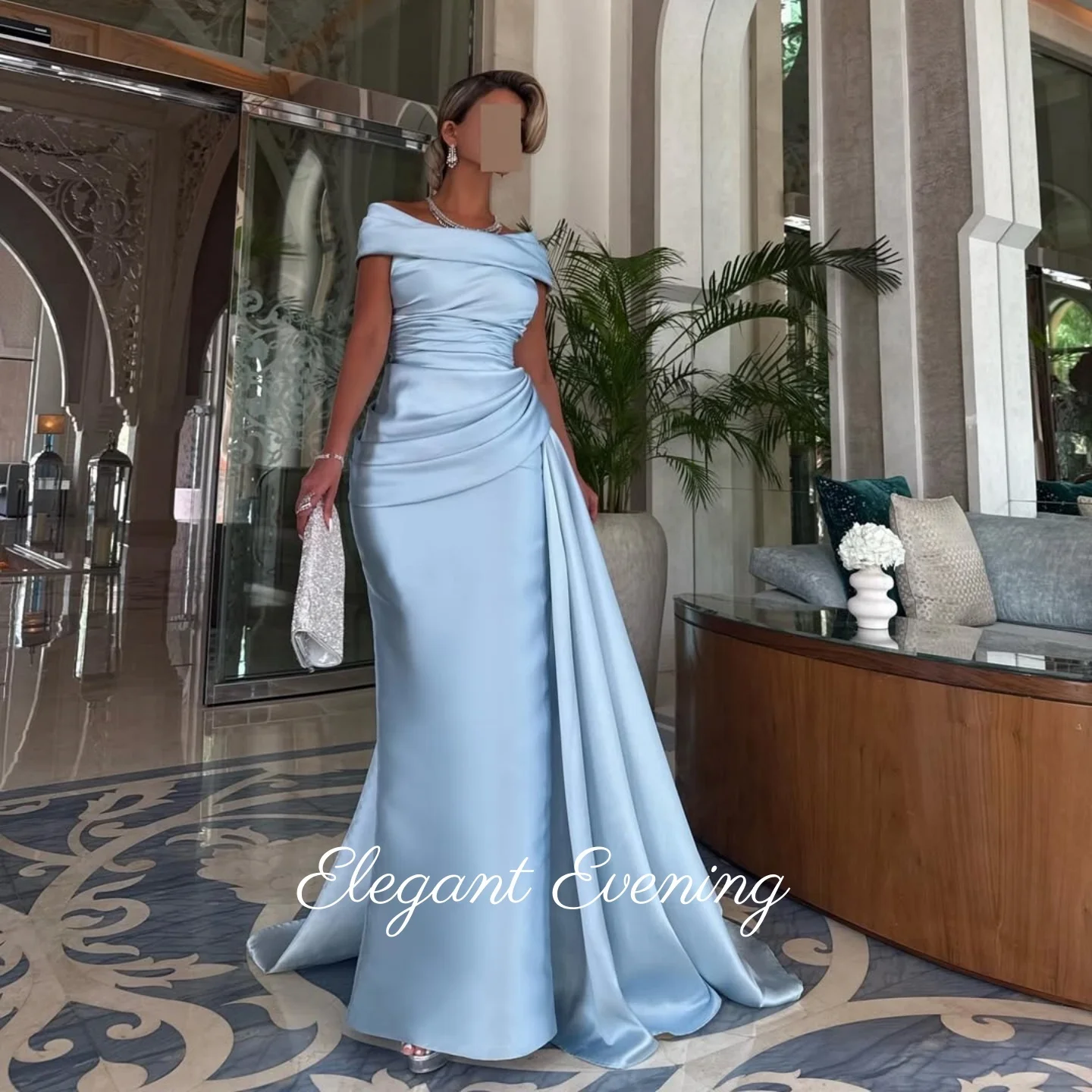 

Elegant Blue Off Shoulder Prom Dress Customized Evening Dress Dubai Strapless Sleeveless Pleated Saudi Arabia Wedding Dress