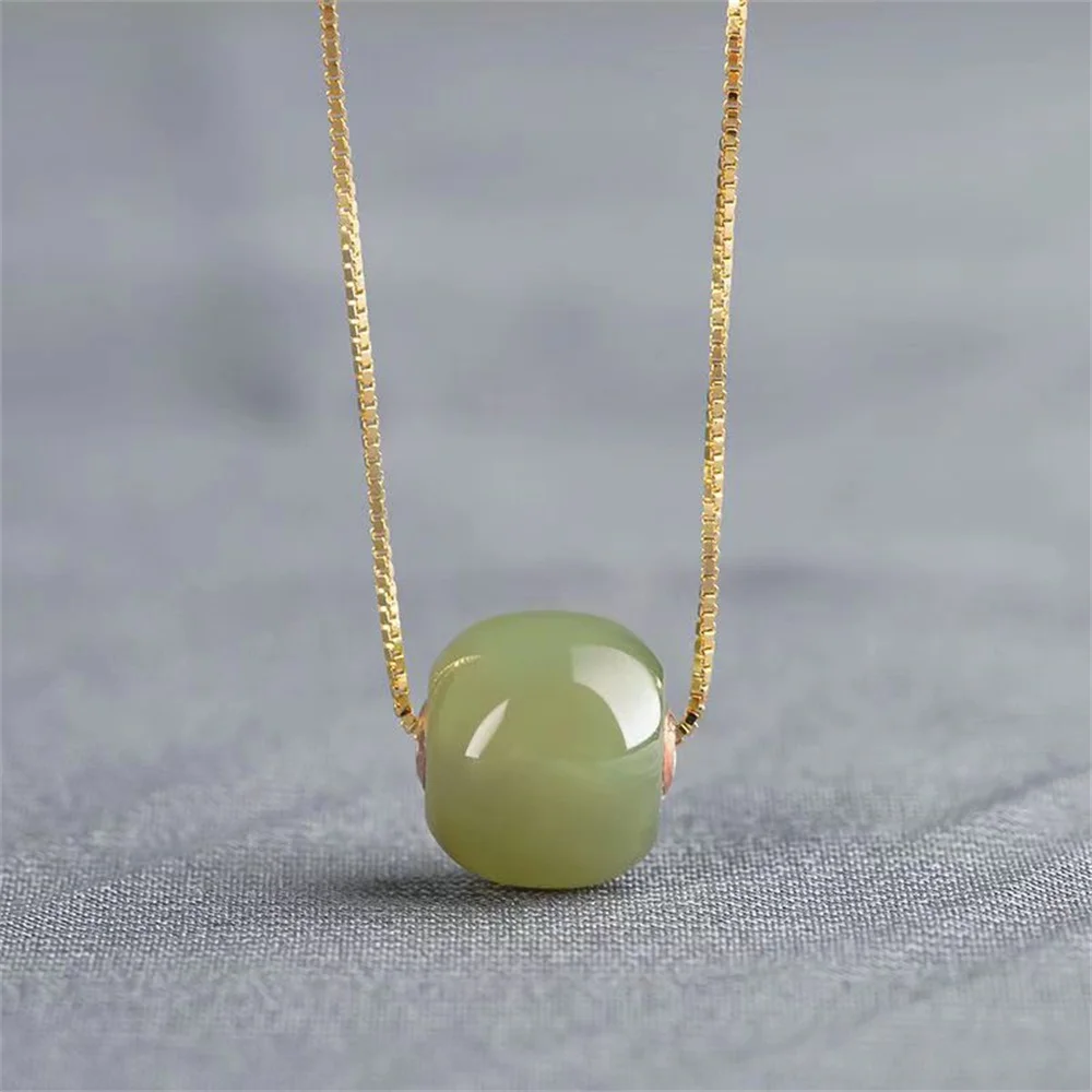 

Hetian Jade Pendant Transfer Bead Necklace Does Not Fade Light Luxury Luxury Small High-Grade Jade Pendant