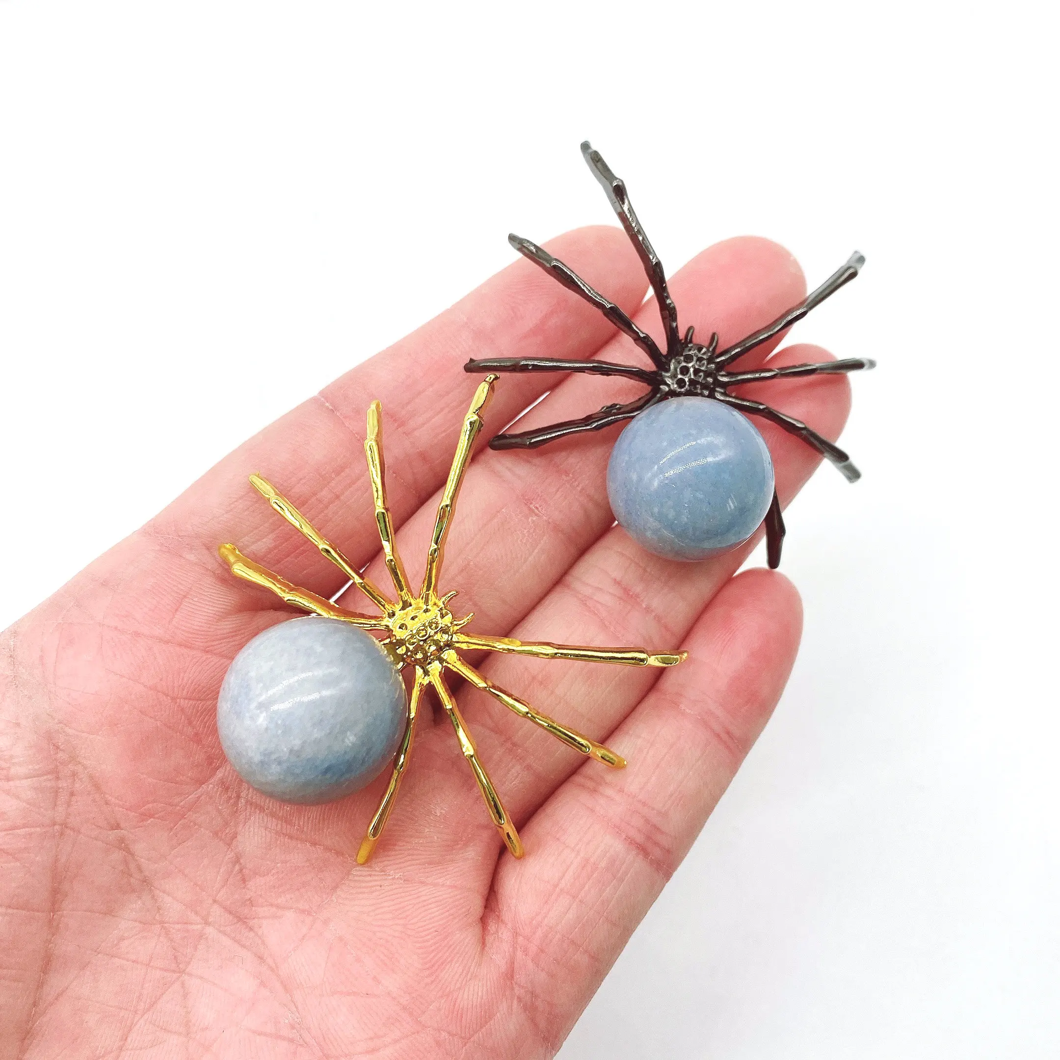 

2pc Natural Blue Aventurine Sphere Energy Reiki Stone Spider decoration Crystal Quartz Healing High Quality Gemstone For Gift