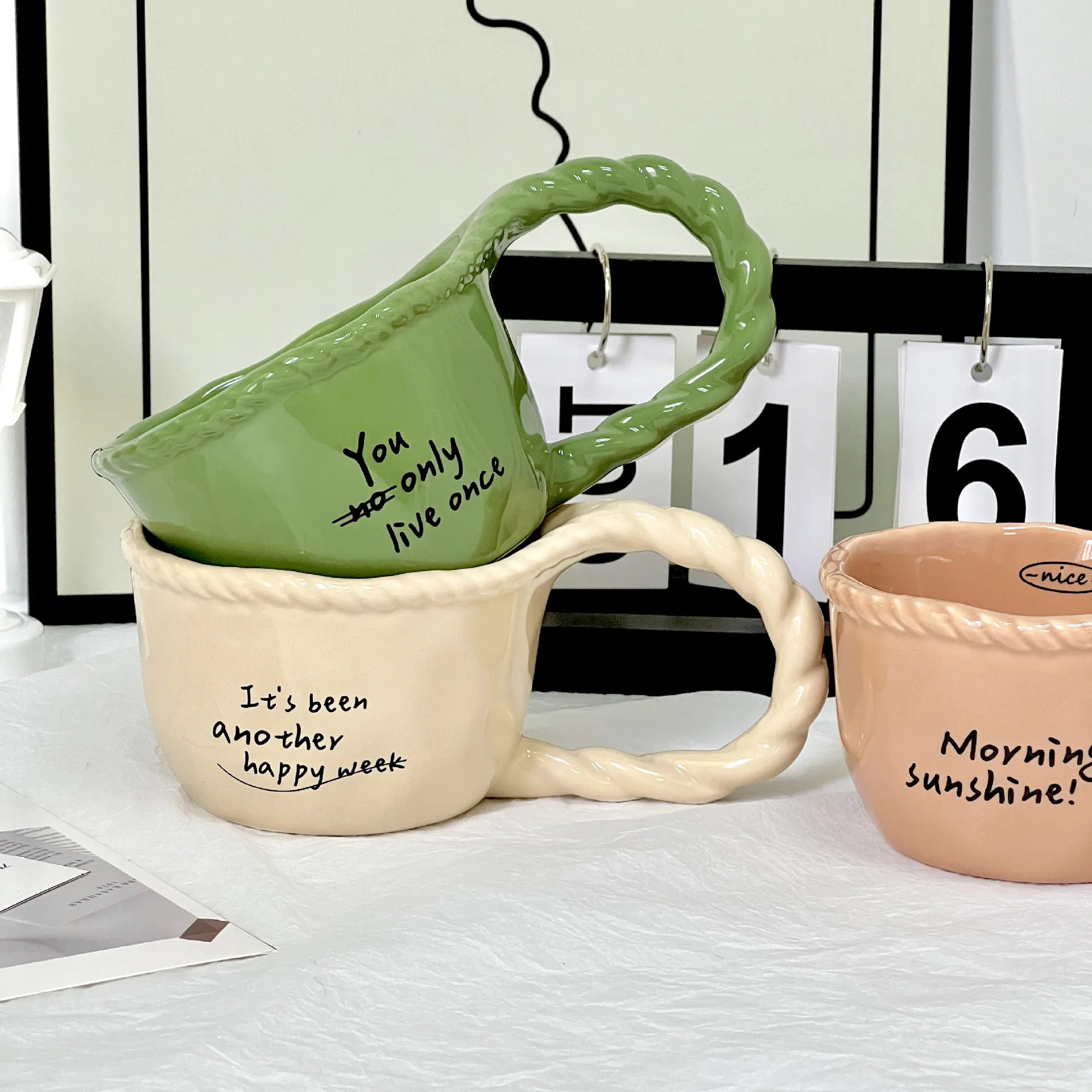 Kreatives Design Keramiktasse, Milchkaffeetasse, Trinkbecher für das Heimbüro, Tassen im einfachen Stil, Geschenk für Mädchen – Detail 3