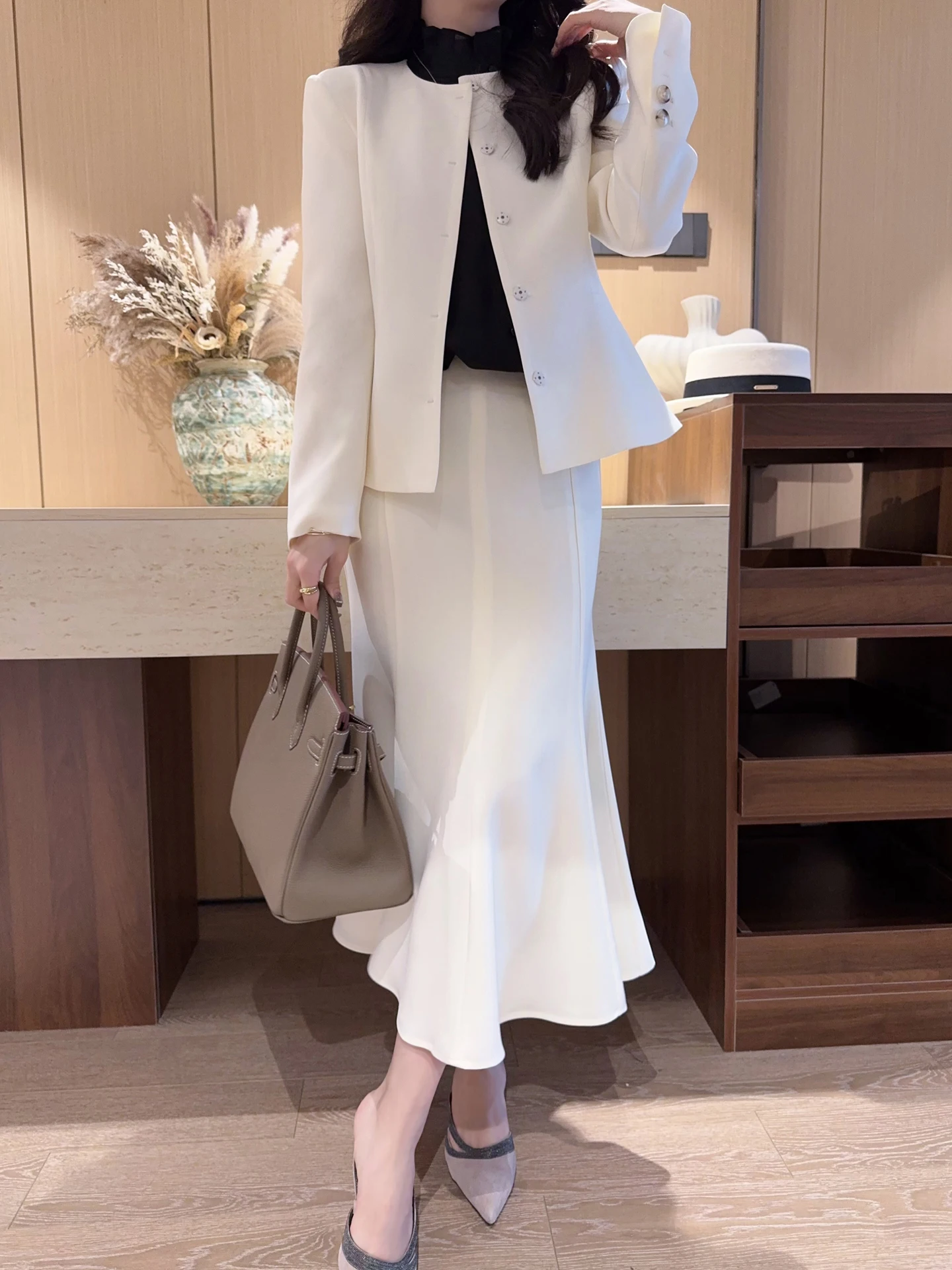 

Elegant Business Women's Suit Set Short Jacket Slimming Acetate Fabric Fish Tail Skirt High Waist Spring Autumn Fashion