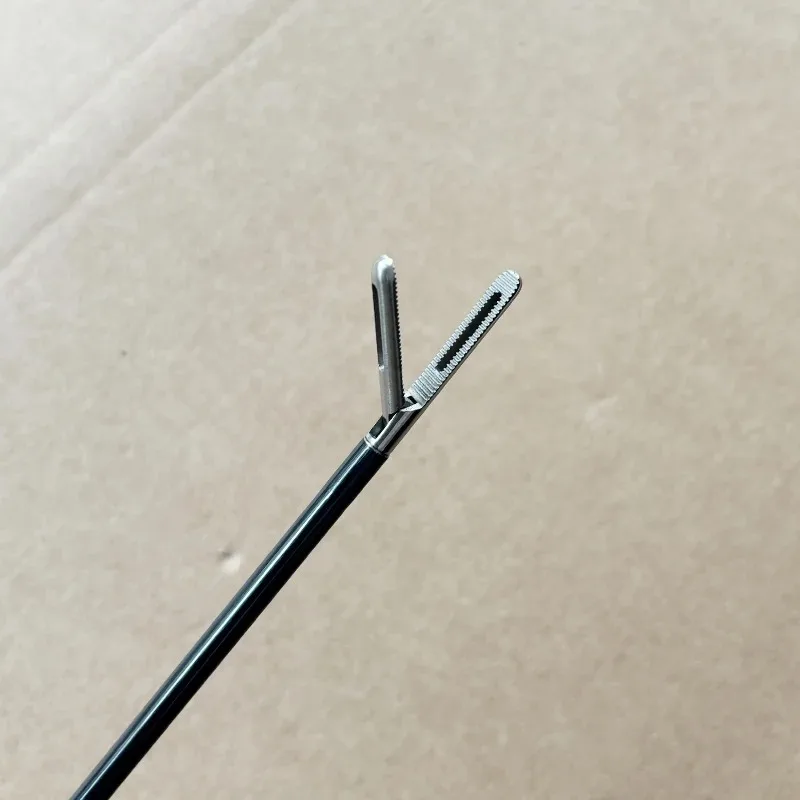 Y80724C 5/10mm Laparoscopic Grasping Forceps Single Acction Blunt Noninvasive Grasper Compatible To Stoz