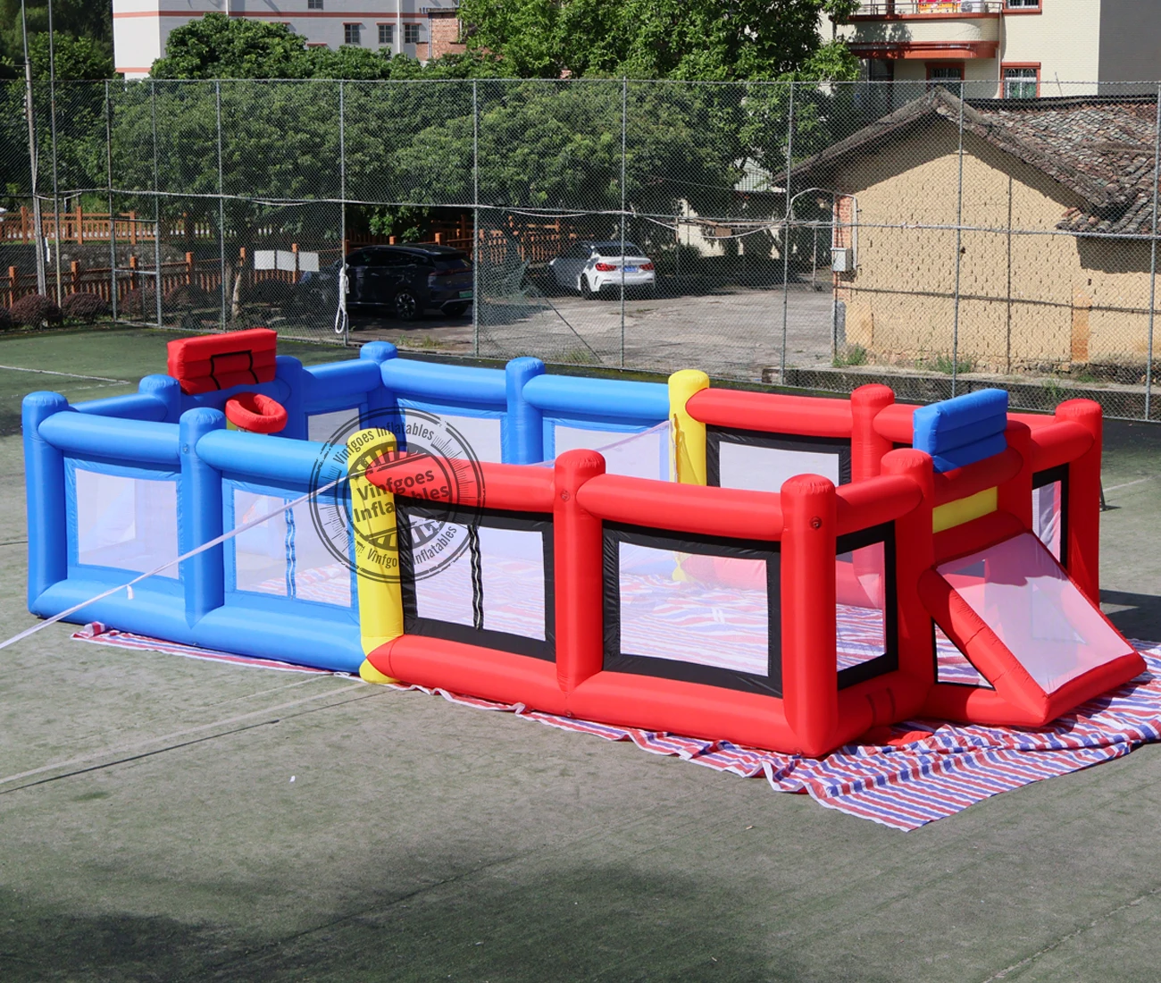 

Inflatable Sports Court Inflatable Soccer Field & Basketball Hoop & Volleyball Field 3 in 1 Multiple Sport Game with Blower