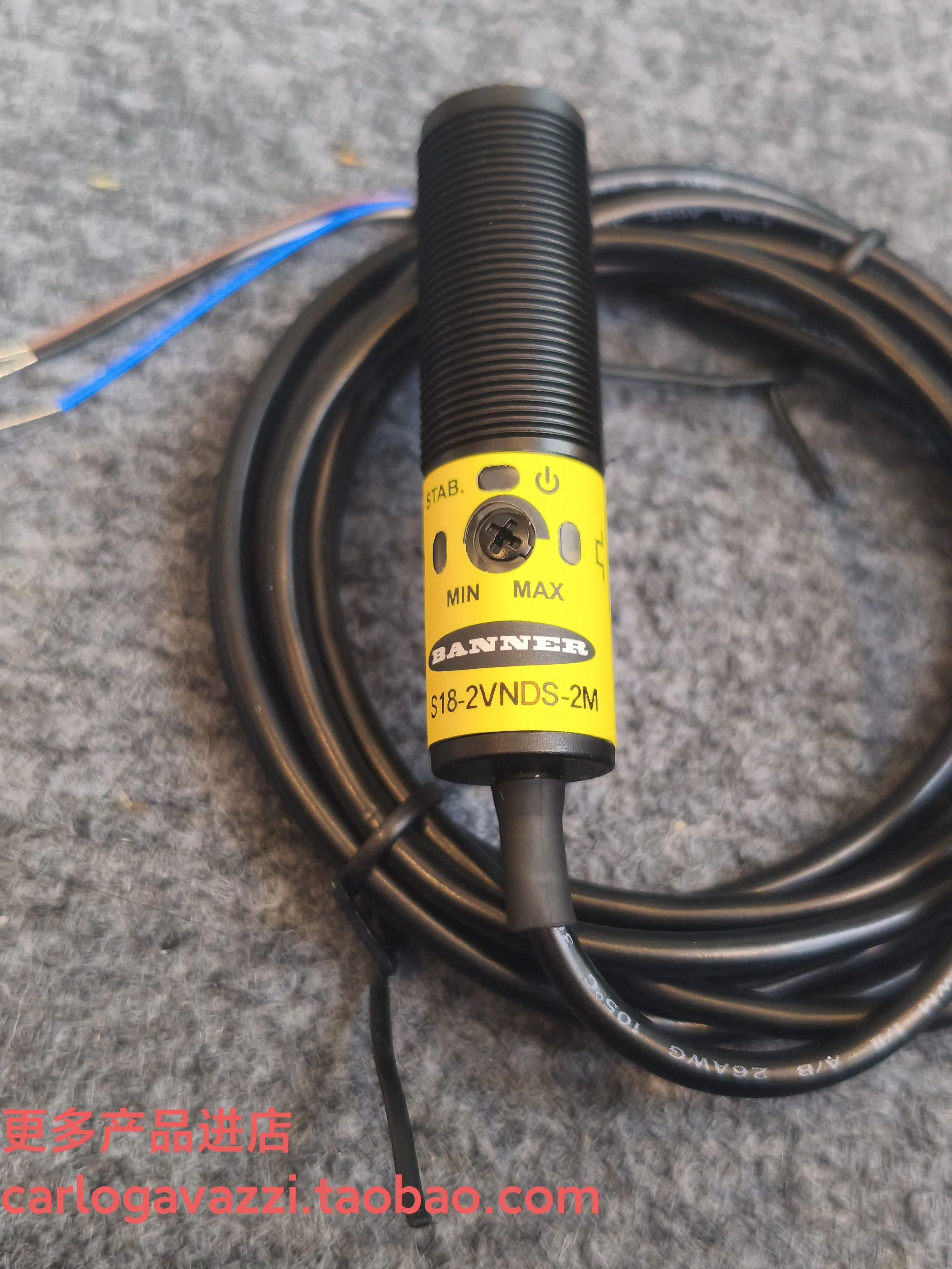 

2025 S18-2VNDS-2M US Banner BANNER оригинальный новый фотоэлектрический датчик переключателя S18-2VNDL-2M