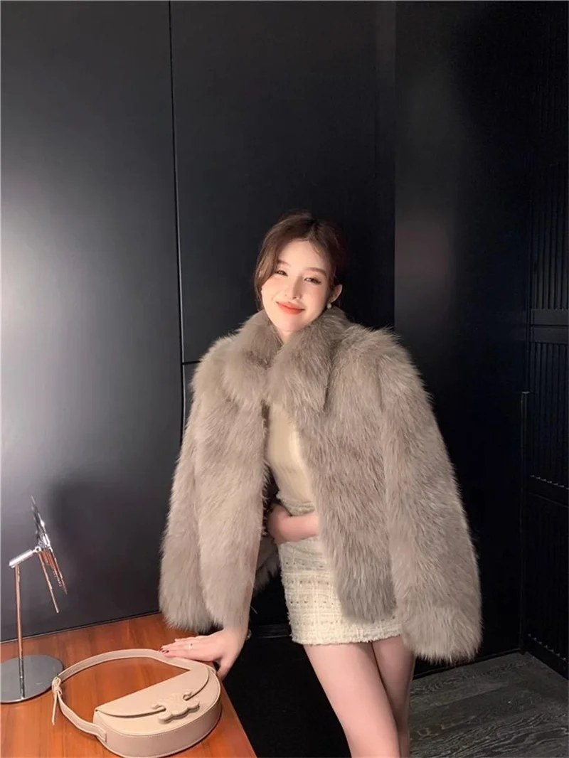 2025 Nuovo Cappotto da Donna Autunno e Inverno Allentato Peluche Pelliccia di Coniglio Finta Cardigan con Cappuccio da Donna Moda Casual Cappotto di Pelliccia di Media Lunghezza