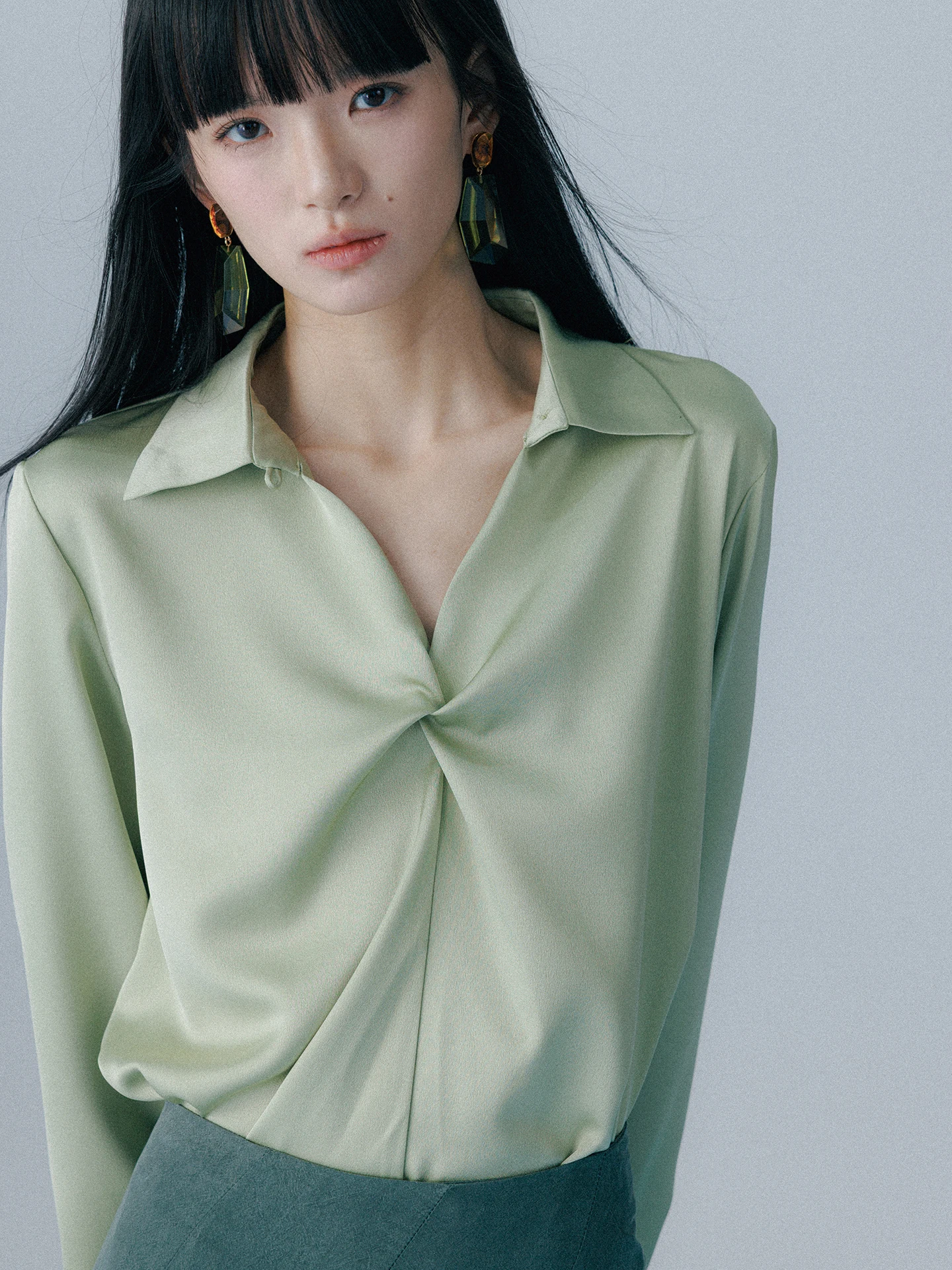 

Classic Commute Acetate Button Long Sleeve Shirt Straight Shoulder Women's Business Casual Fashion Polyester Blend Spring