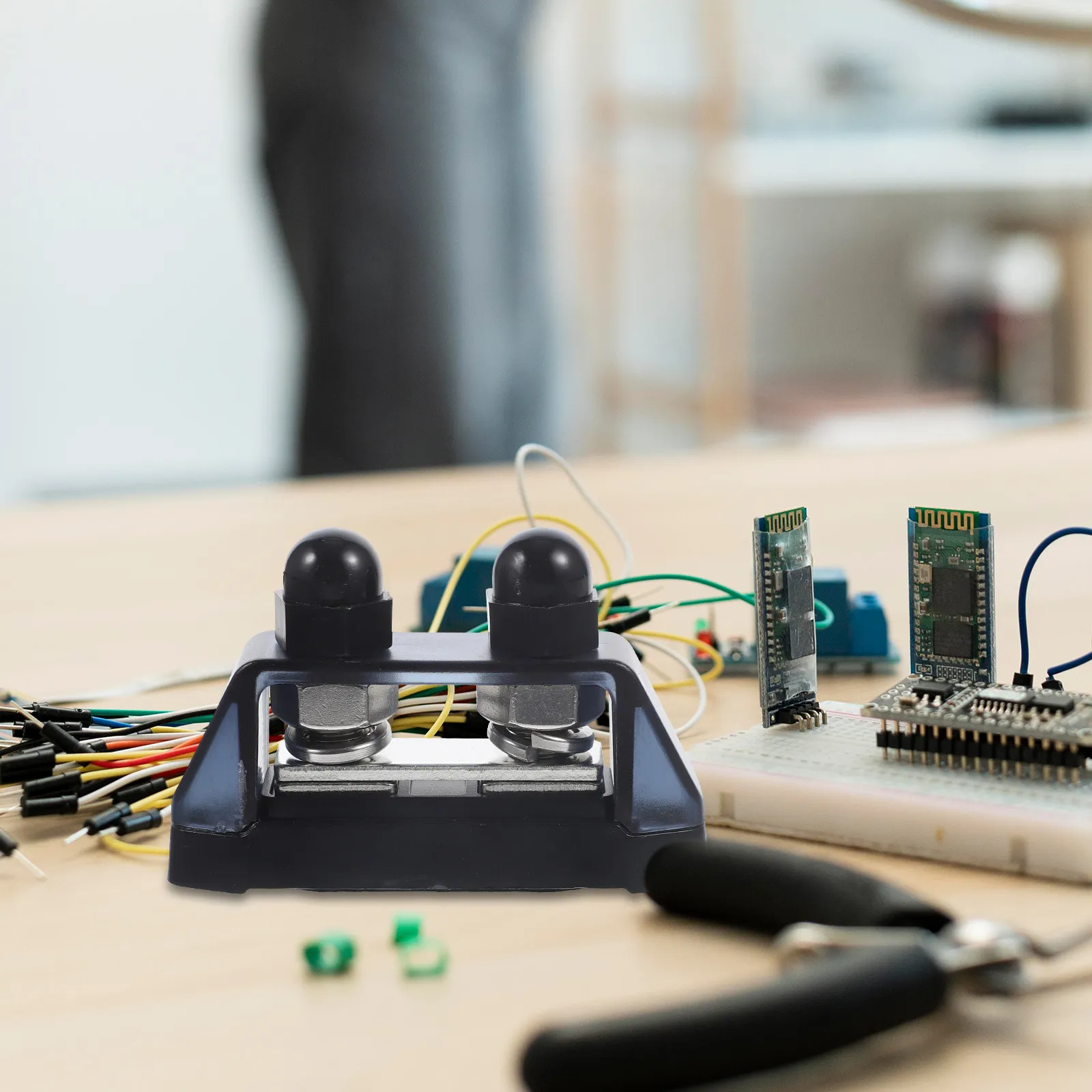 

Клеммная шина-разветвитель 48В с двумя винтами M10 для морского и автомобильного применения, электрический распределительный блок, соединительный пост