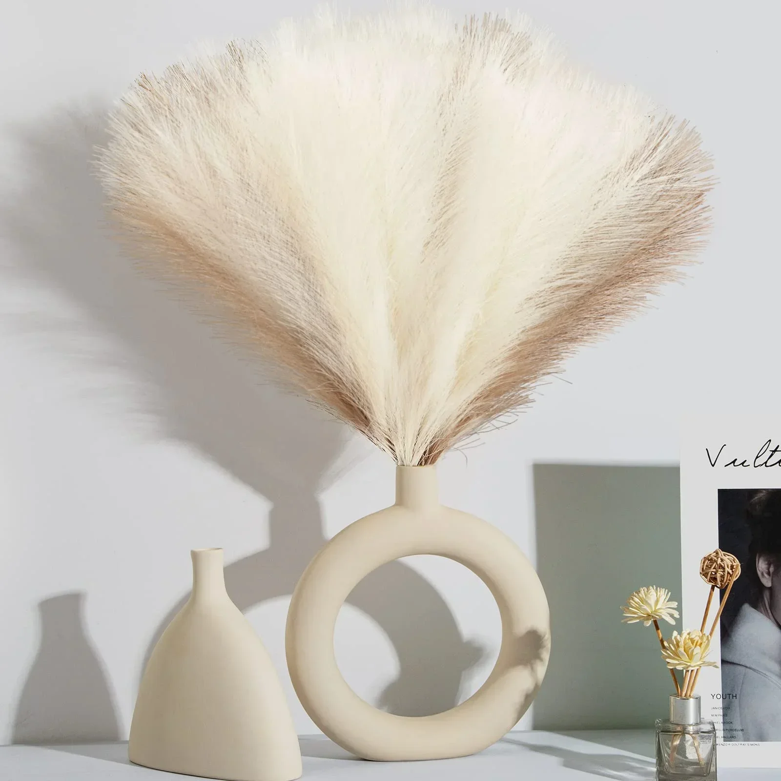 

10pcs Artificial Pampas Flowers - Faux Pampas Grass Bouquet for Boho Home Decor, Wedding Centerpieces, Party Decorations, and DI