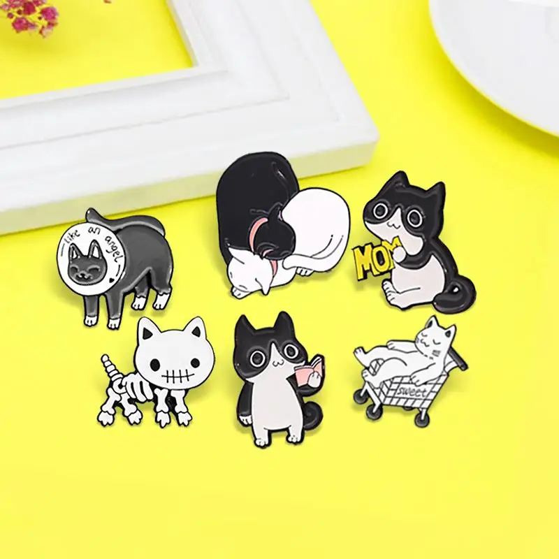 Cat Enamel Pin Hugging Couple Skeleton Bone Black White Cat Animal Brooches Lapel Badge Jewelry Accessories Sweet,Like an angel