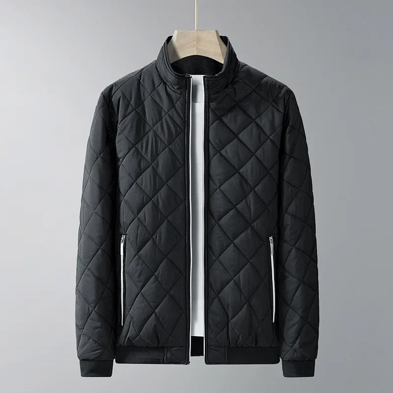 Classic Men's Padded Jacket with Geometric Quilting, Cozy Fleece Lining and Zipper Front for Everyday Winter Outdoor Clothing