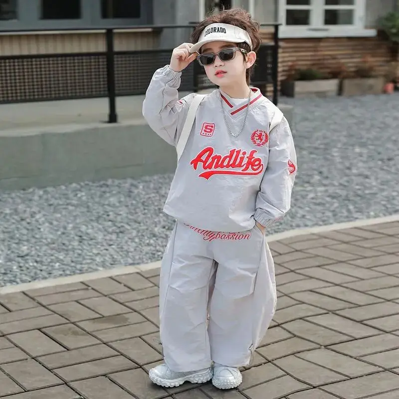 

Весенне-осенний комплект одежды для мальчиков, новый детский корейский выпуск, повседневная толстовка с капюшоном + брюки, комплект из 2 предметов