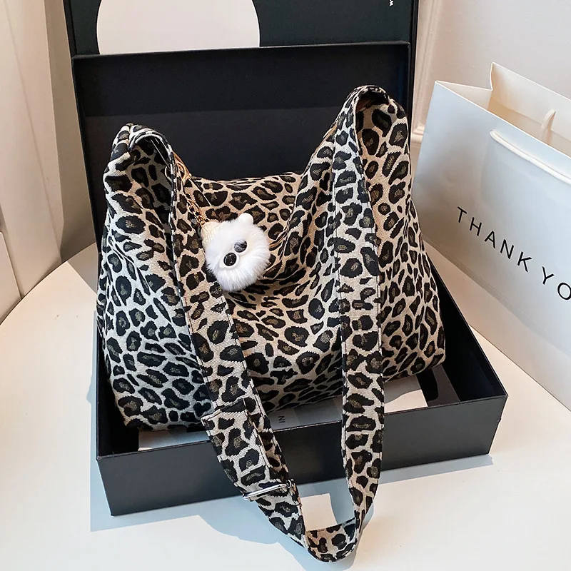 2026 Wholesale Large Capacity Leopard Print Hand Shopping Bag Women's Daily Folding Handbag