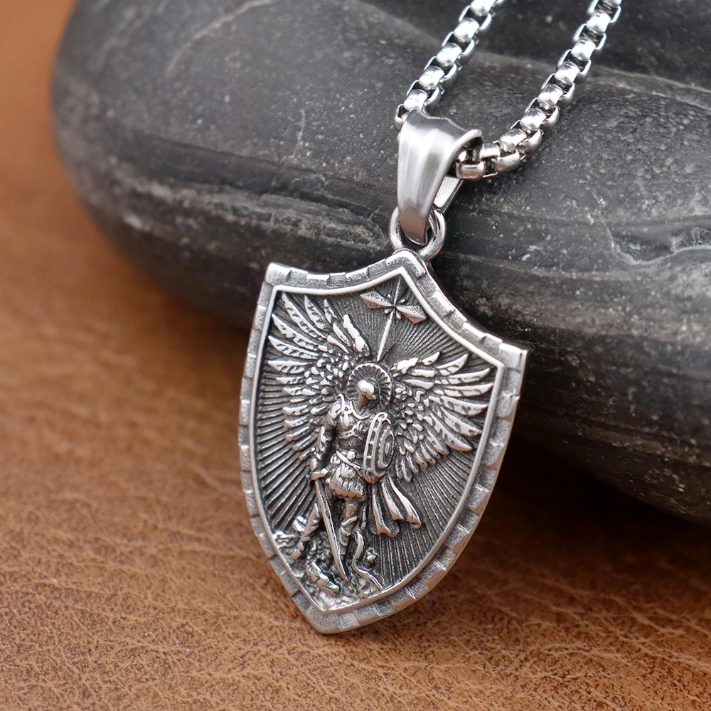 Vintage Saint Angel Shield Necklace Stainless Steel Men Pendant Necklace Classic Archangel Belief Amulet Jewelry Gift Wholesale