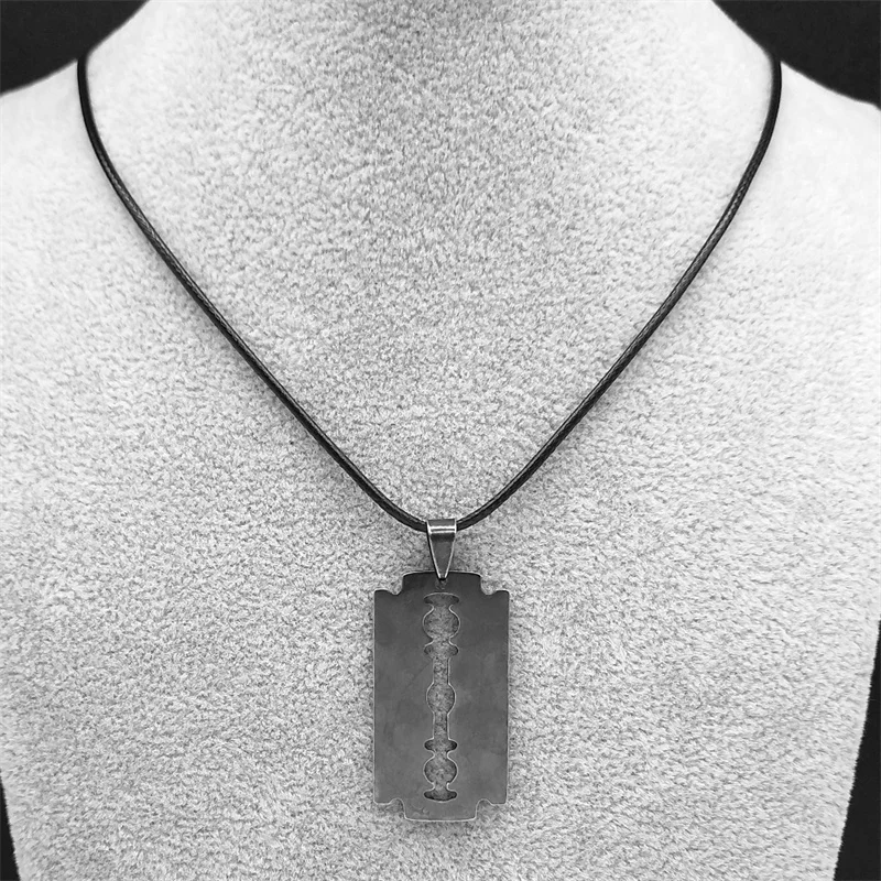 Punk Blade Razor Pendant Necklaces for Women Men Stainless Steel Black Color Male Shaver Shape Necklaces Jewelry  N913S06