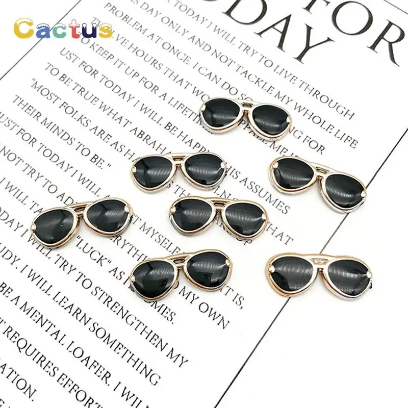 12Pcs Dollhouse Miniature Simulation Resin Sunglass Model Phone Case DIY Accessories