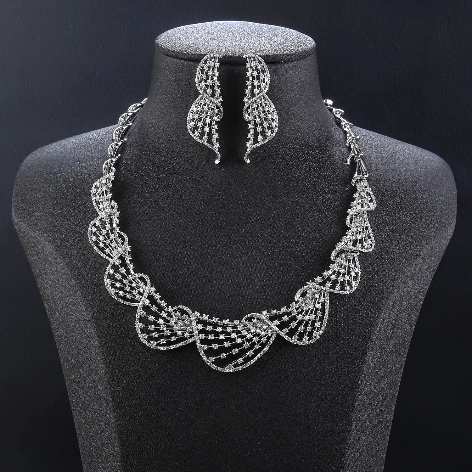 Shiny Pave CZ Hollow Wave Statement Necklace Earring Set Women Bridal Wedding Party Dubai Jewelry Accessories CN11556