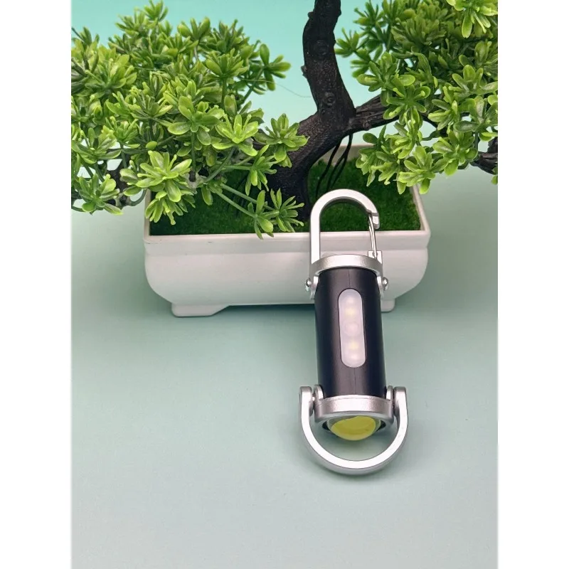 Nowa przenośna latarka brelokowa 2025 - wodoodporna, wielofunkcyjna, ultramini i mała lampa oświetleniowa do użytku na zewnątrz