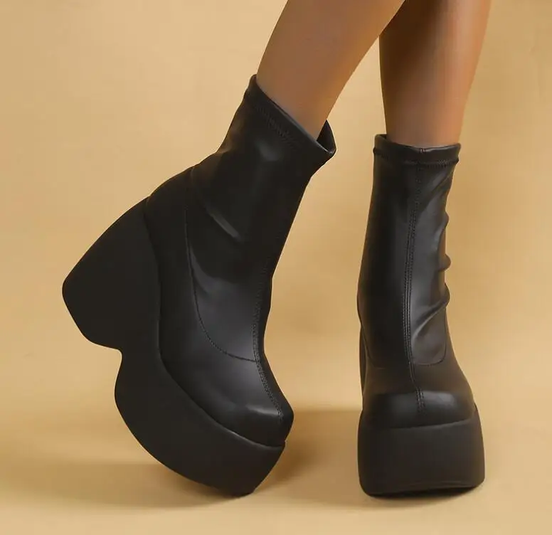 2023 New Style Sexy Elegant Chunky Platform Women Ankle Boots Big Size 43 Walking Comfy Woman Shoes Platform Shoes