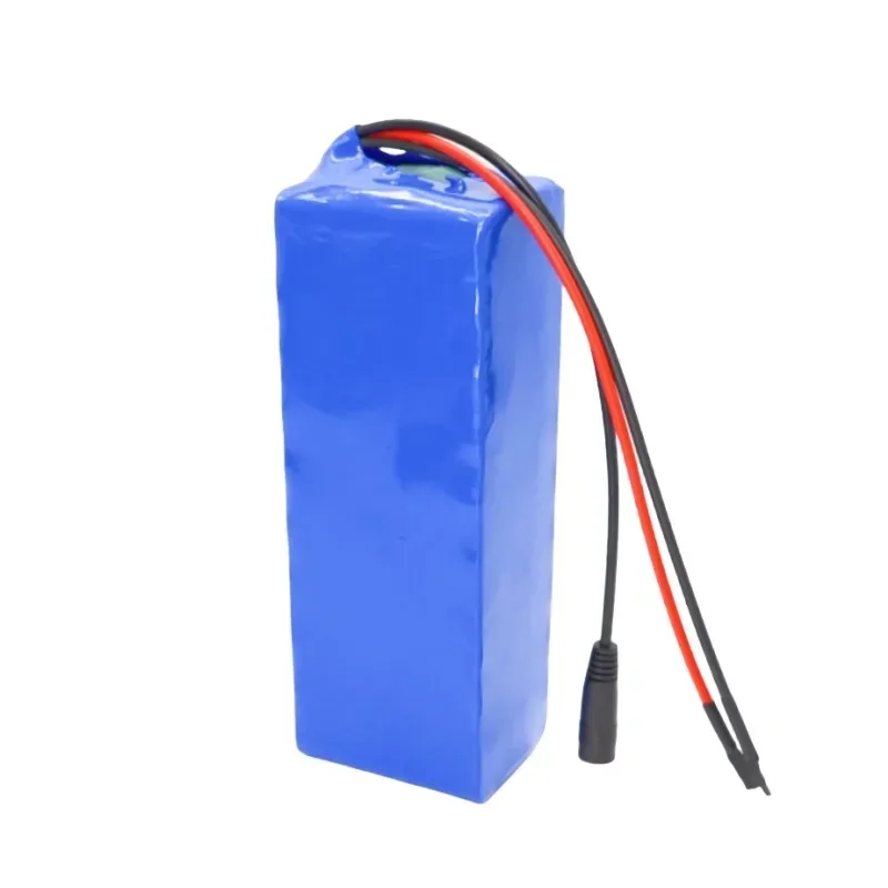 12V 30Ah 3S10P do urządzeń elektrycznych 12V, zabawek elektrycznych, oświetlenia LED, głośników akumulatorowych, akumulatorów 18650