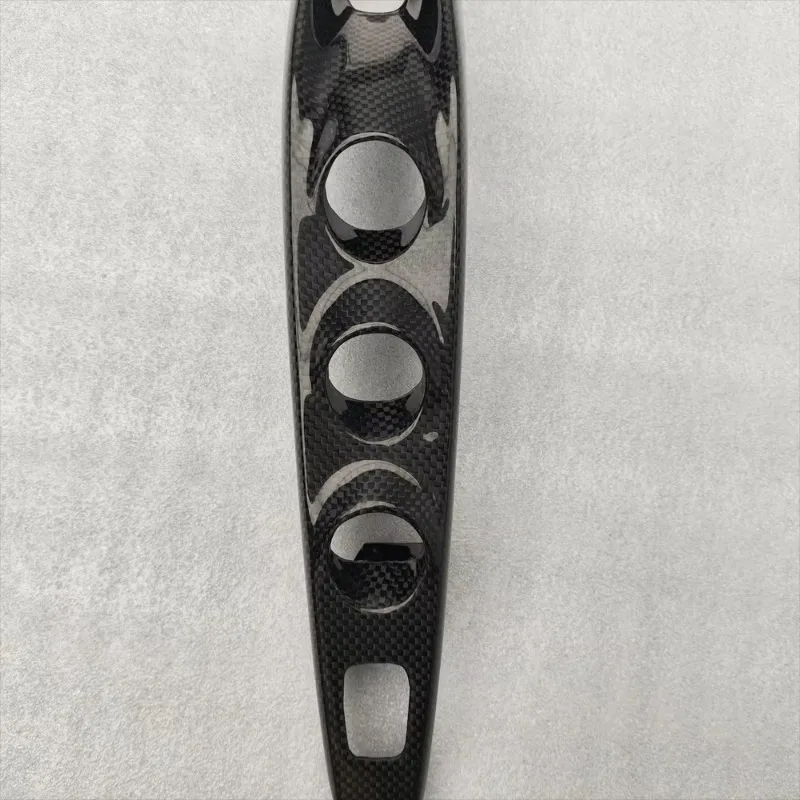 Misura per 812 2017-2020 Superfast Center Console Pannello di controllo della trasmissione in carbonio completamente a secco Ponte Copertura della console centrale