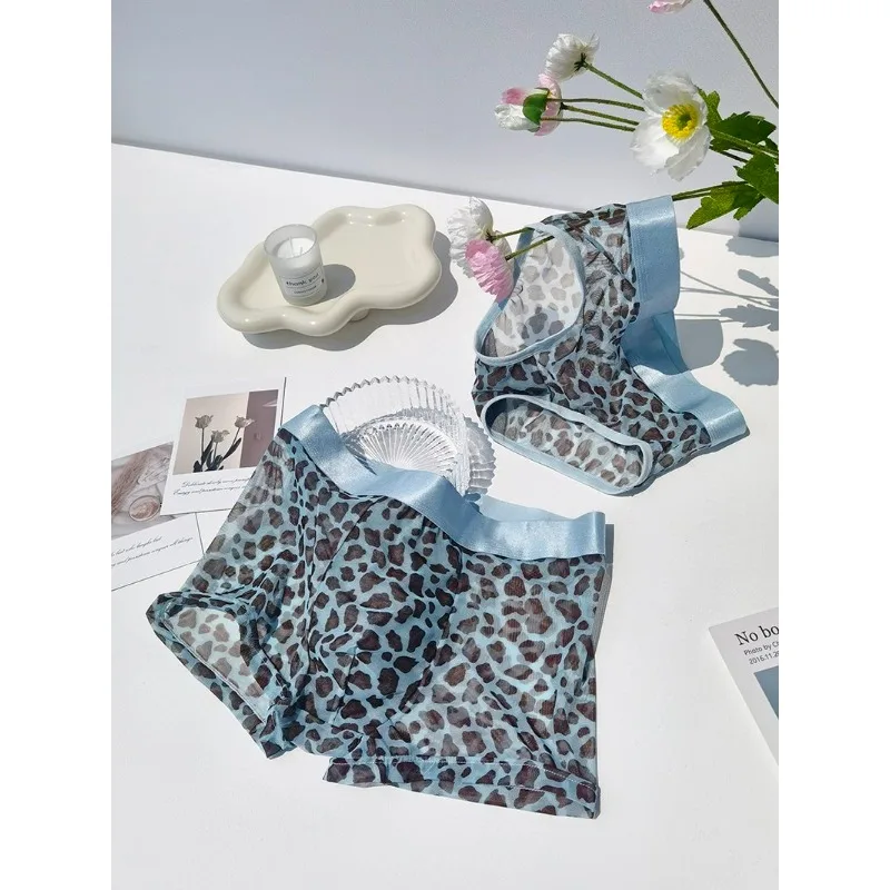 섹시하고 매혹적이며 통기성이 좋고 허리를 조이지 않는 남녀 공용 고급 레오파드 커플 속옷