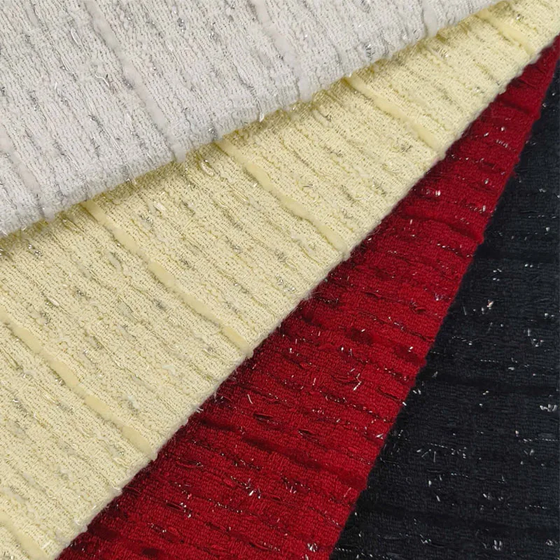 

Желтая волнистая трикотажная ткань с серебристыми люрексовыми нитями, мягкий металлизированный материал для пошива пальто, топов, юбок, курток