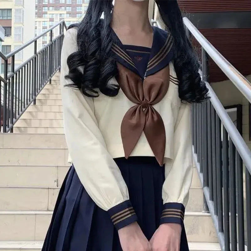 التطريز الياباني الجديد ثلاثة كتب JK موحدة بحار موحدة نمط الكلية بأكمام طويلة نمط الكلية مطوي تنورة البدلة