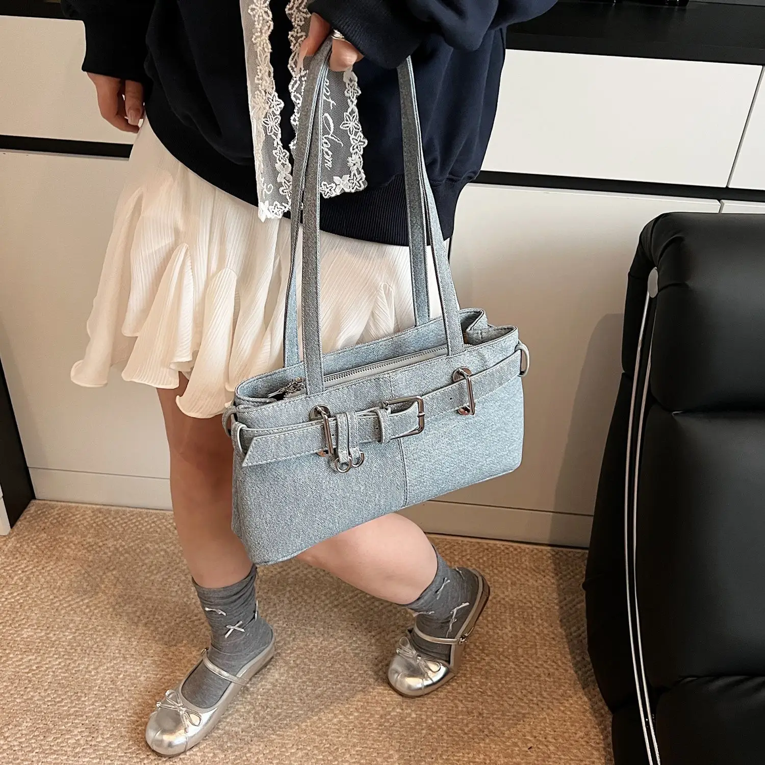 

Retro Blue Washed Denim Tote Bag Women Belt Buckle Design Large Capacity Shoulder Bag Ladies Harajuku Casual Commute Handbag New