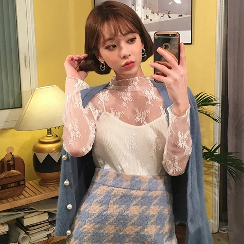 여성 하프 하이 칼라 레이스 바닥 블라우스 티셔츠 레이스 귀 가장자리 봄과 가을 서양식 중공 긴 소매 메쉬 탑