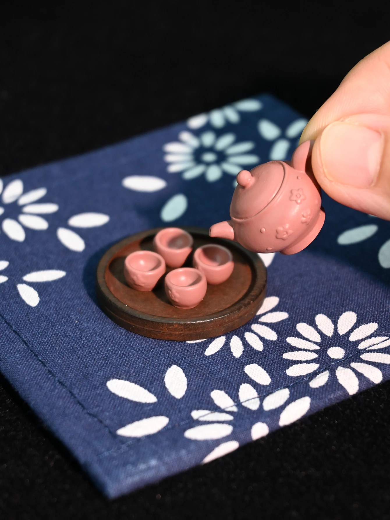 A Miniature Chinese and Japane - đánh giá và giá Japanese Lifestyle And Food