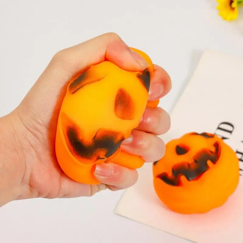 Bolas antiestrés de calabazas de Halloween para adultos, juguete antiestrés divertido, juguete Fidget de calabaza pequeña, Bola de ventilación sensorial para niños