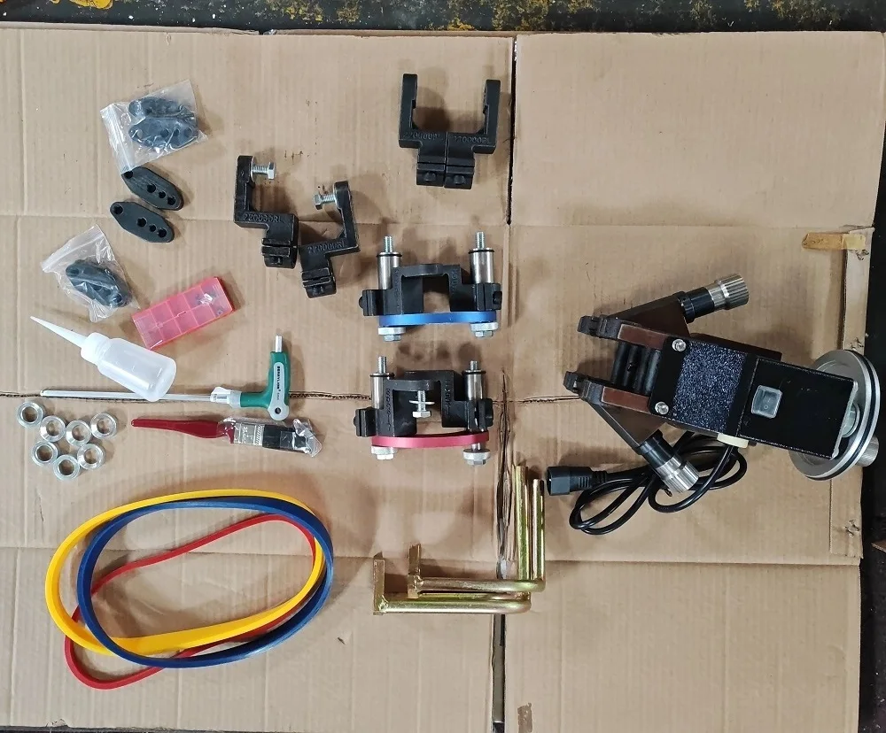 Akcesoria do precyzyjnego tokarki do tarcz hamulcowych AM8700, narzędzie do konserwacji samochodów do centrowania tarcz bez jednostki napędowej.