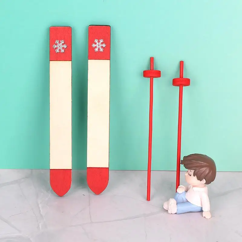 

1:12 Dollhouse Mini Wooden Sled-Christmas Decor with Realistic Wood Grain,Vintage Holiday Display for Winter Village Dioramas