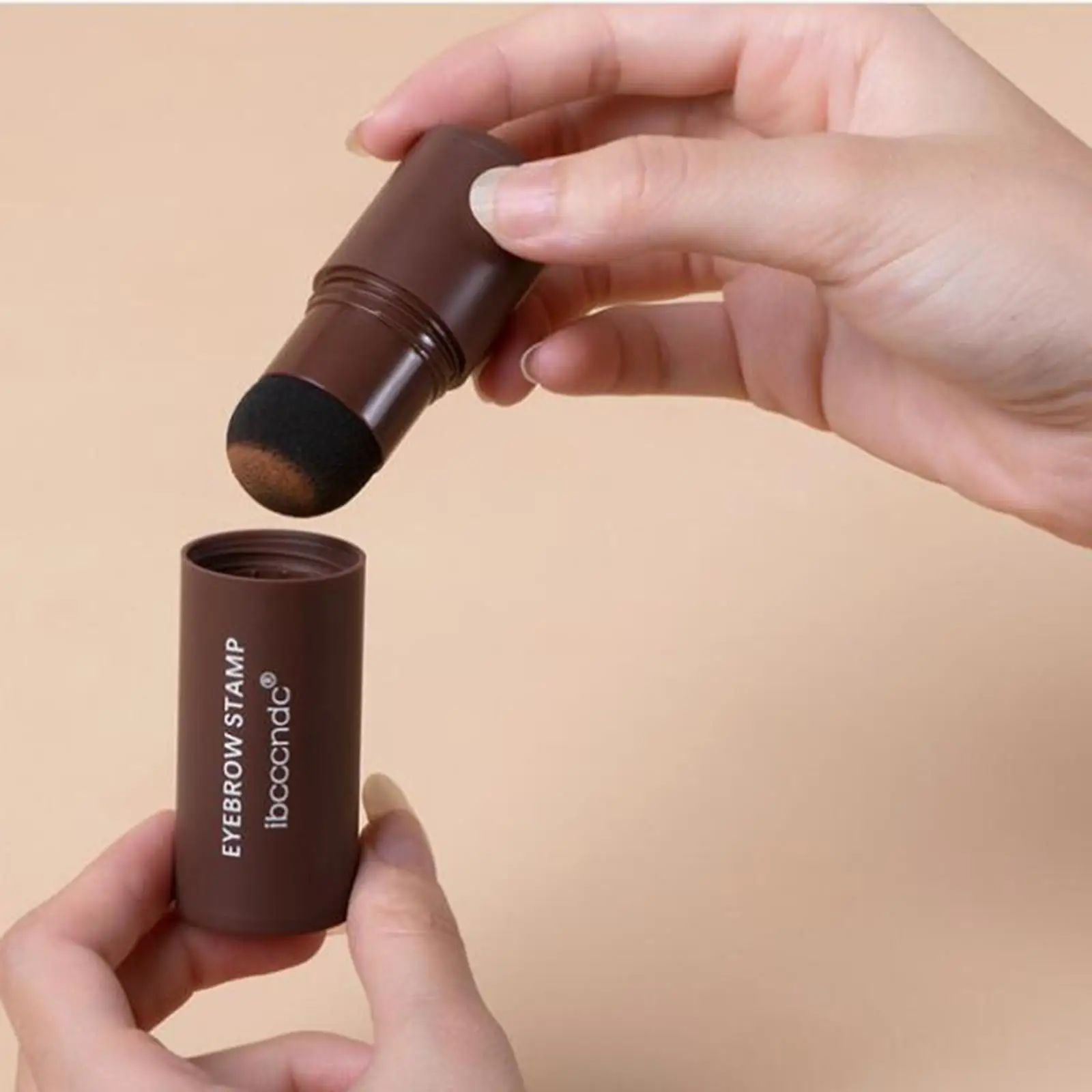 Herramienta de maquillaje impermeable en polvo para cejas con sello de cejas de un solo paso con tarjetas de plantilla para la belleza diaria