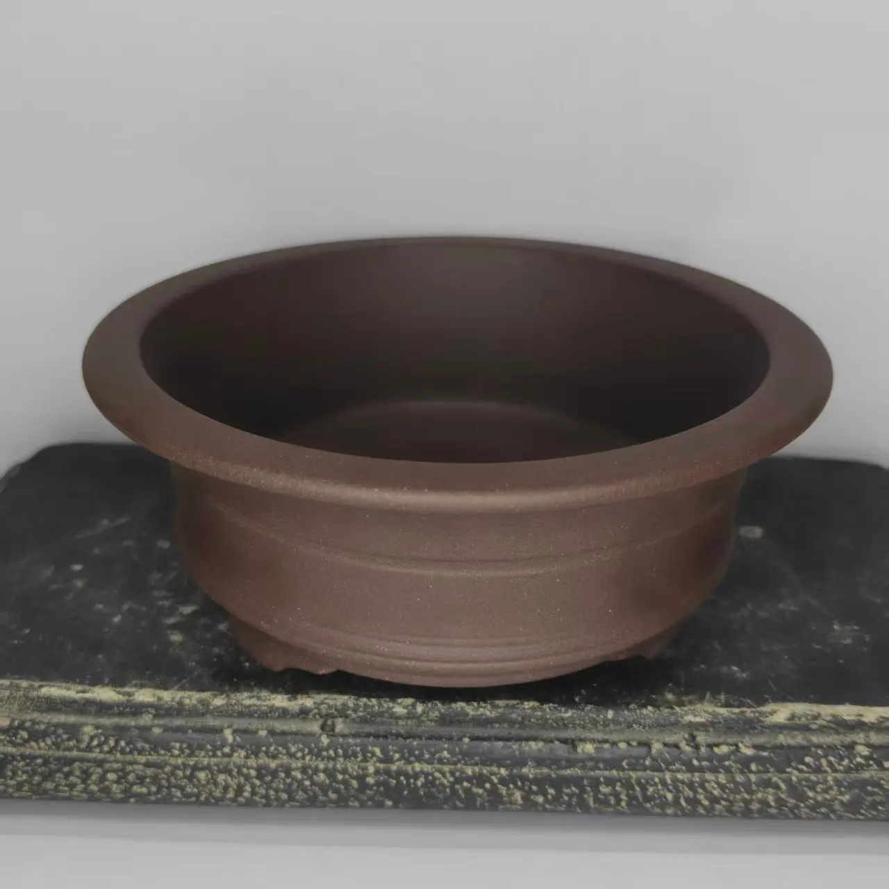 Round Shape Unglzed Purple Clay Bonsai Pot With Line Desgin