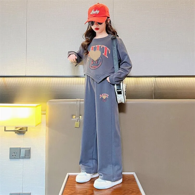Girls' suit  autumn middle-aged and older children's casual loose and fashionable letter top long-sleeved trousers two-piece set