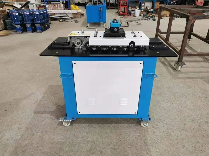 Machine de formage de serrures SA-12HB Pittsburgh Lockformer (dépôt)