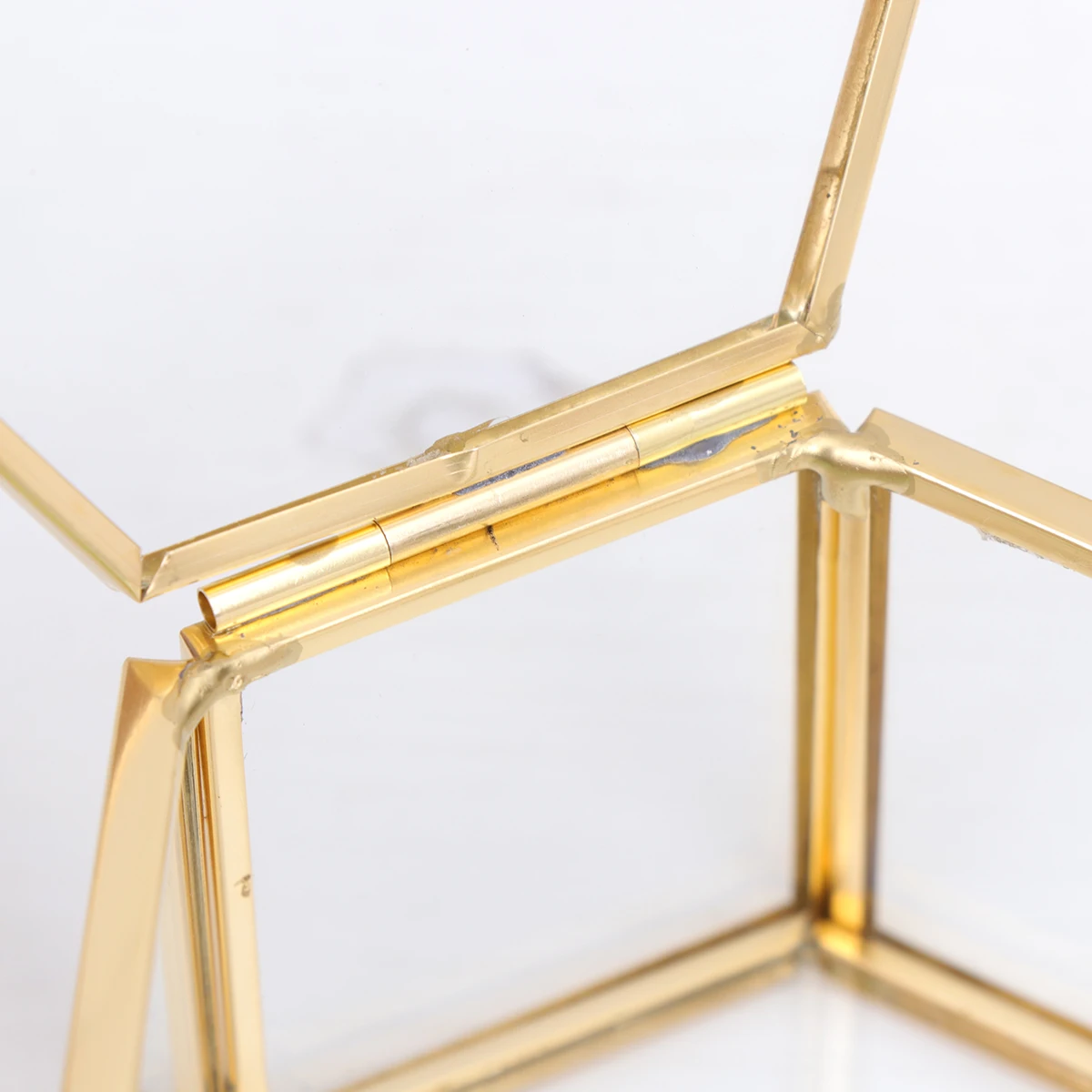 

Мини-шкатулка для драгоценностей, шестиугольная коробка для колец для женщин, золотой латунный футляр для хранения колец, ожерелий, сережек, органайзер, маленький футляр для драгоценностей