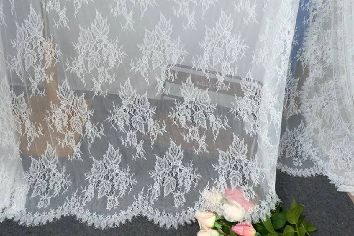 Export-grade high-quality 1.5m wide gentle net eyelash lace double-sided lace fabric for DIY clothing and dress accessories