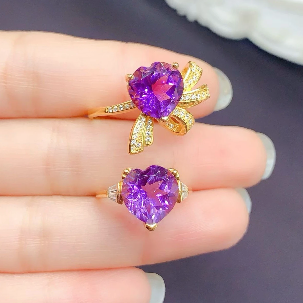 

Кольцо из натурального аметиста 10 мм, 4 карата, с сертификатом, аметист VVS, серебряное украшение, подарок для женщины, кольцо с камнем февраля (камень рождения)