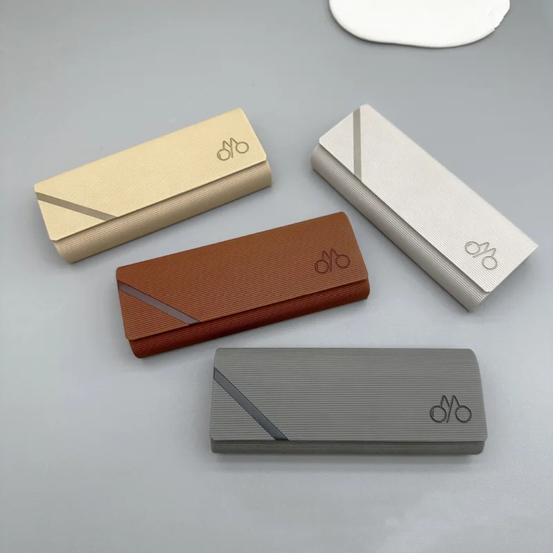 

Fashionable and simple rectangular flip hard shell glasses case, portable and pressure-resistant glasses storage box