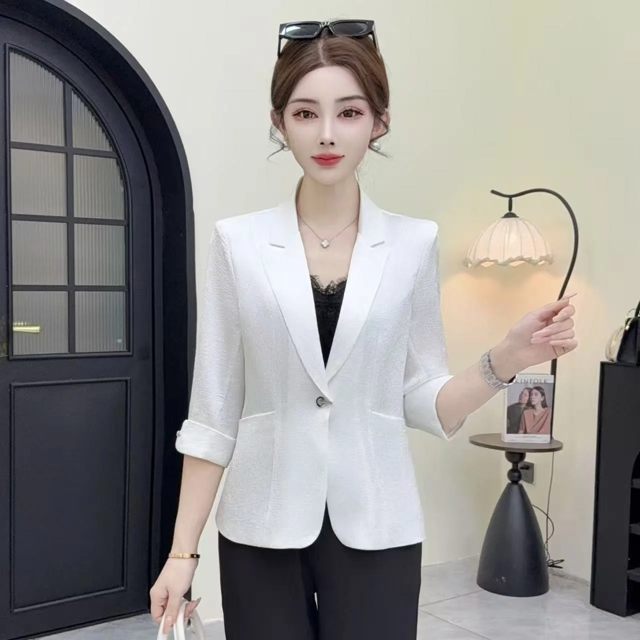 

Spring Summer New Style Ageless Fashionable OL Professional Short Sleeve Thin Small Suit Women Casual Top plus Size Jacket