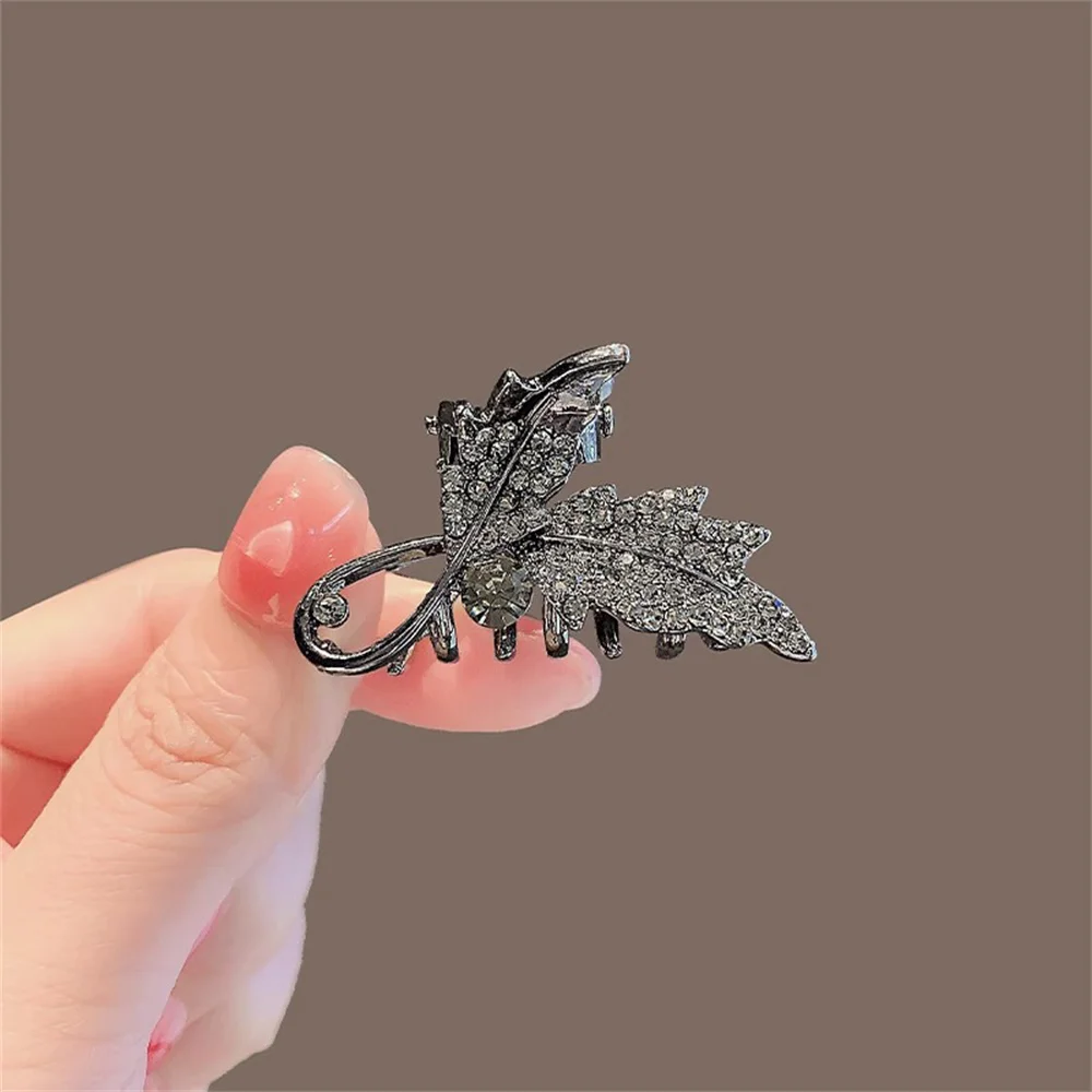 

Alloy Mini Hair Claw Leaf Rhinestone Hair Accessories Simple Hairpin Thin Hair Styling Tools For Women