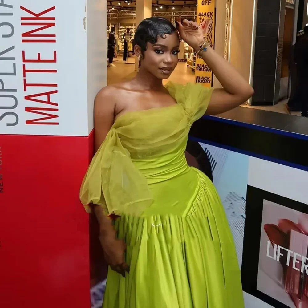 Lichtgroen A-lijn Galajurken Uit De Schouder Plooien Mouwloos Satijn Feestjurken Enkellange Avondjurk Op Maat