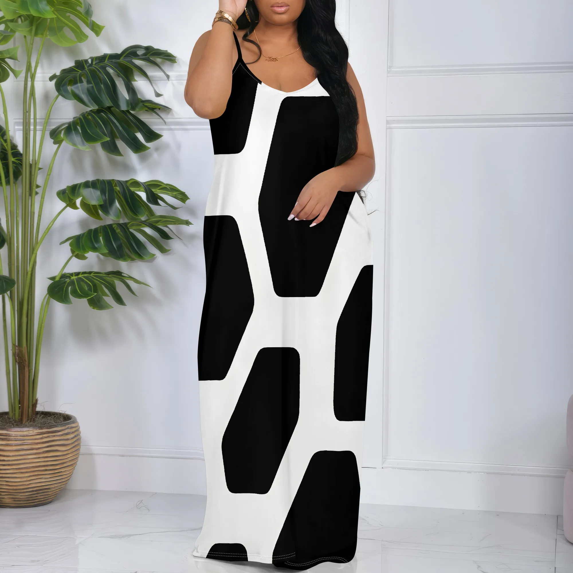 

Plus Size Geometric Print Maxi Dress S-3XL Spaghetti Strap Sleeveless Style for Summer Vacation, Beach Party or Casual Look