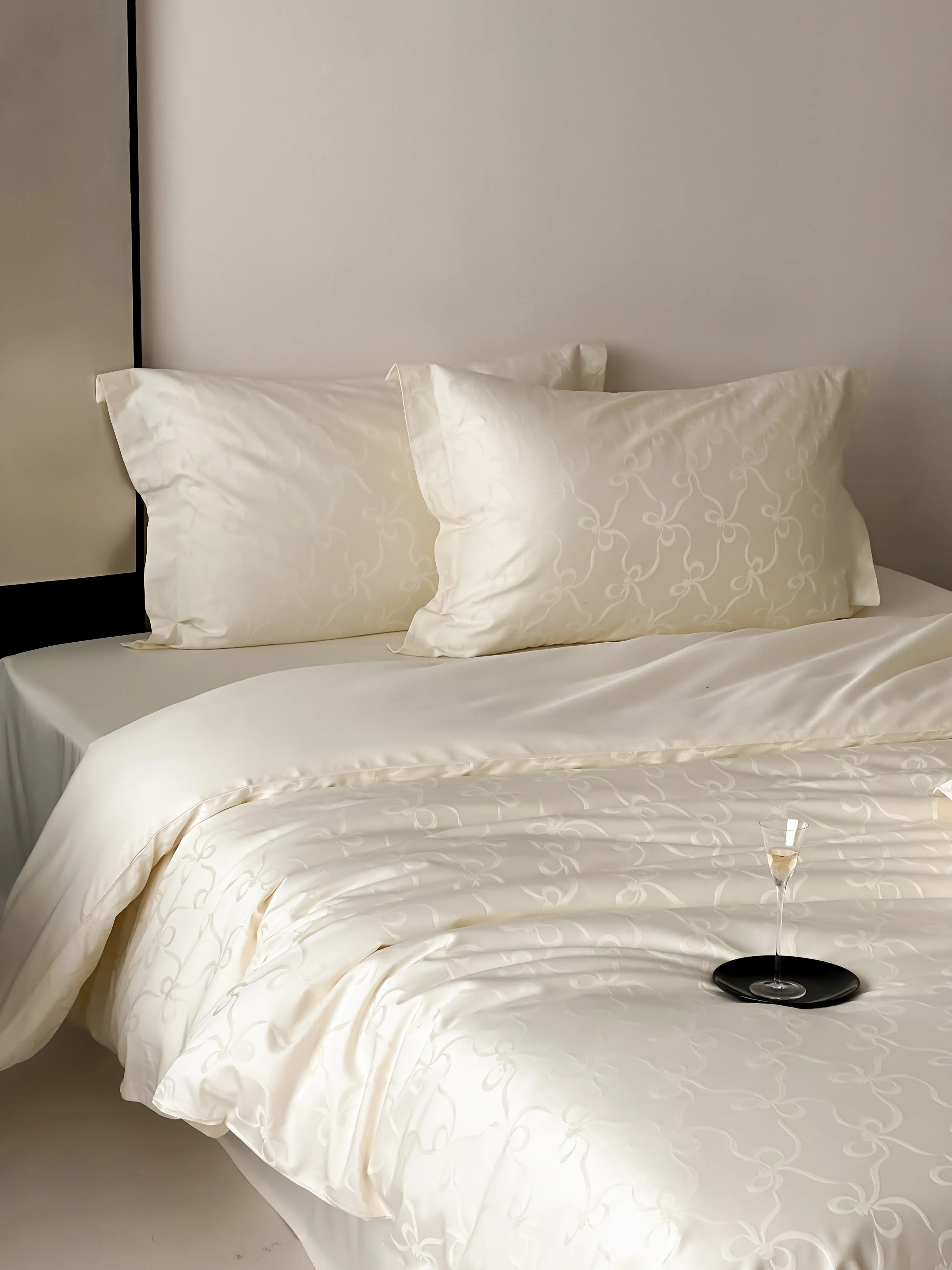 Luxury Solid Jacquard Bedding Set Queen & King Size, 100% Pure Cotton 220×240cm, Duvet Cover + Flat Sheet + Pillowcases